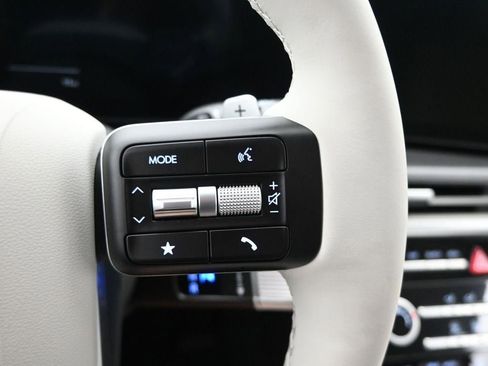 New 2026 Hyundai Santa Fe SE image 17