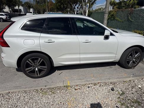 Used 2021 Volvo XC60 T5 Momentum w/ Protection Package Premier image 13