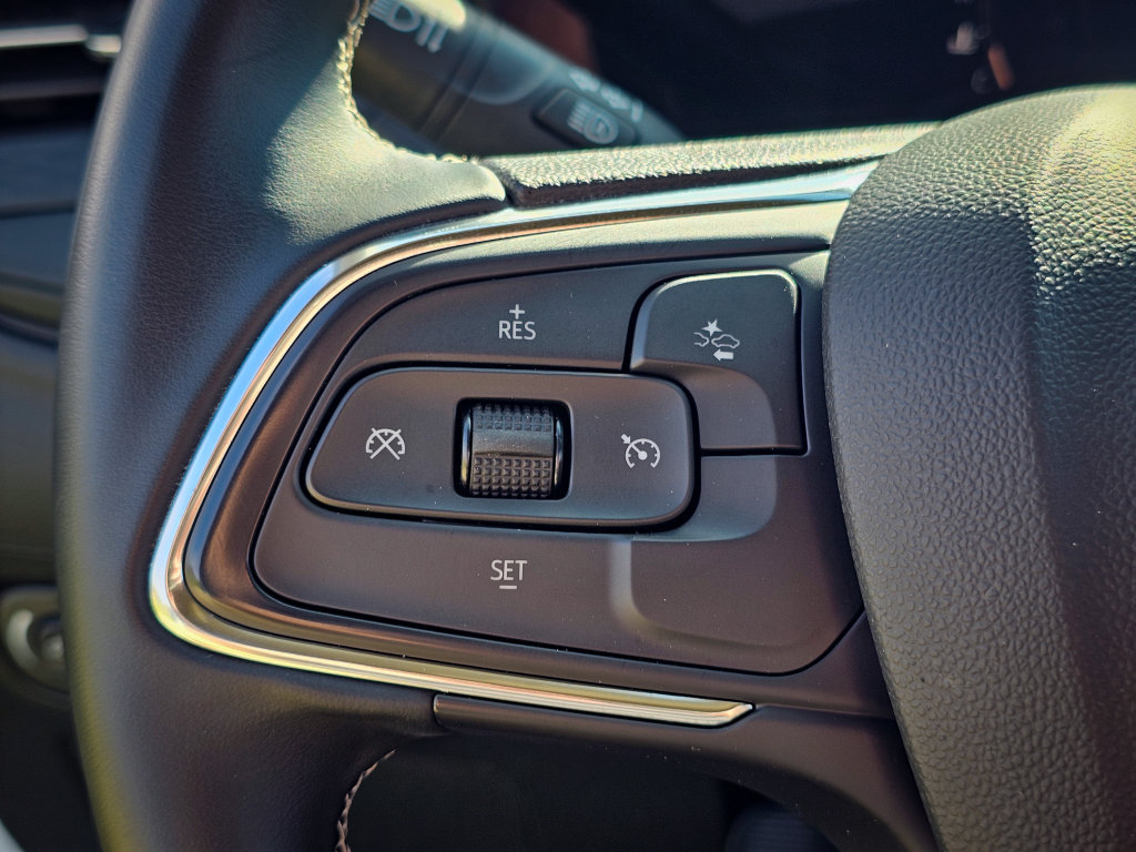 Used 2025 Buick Encore GX Preferred AWD/4WD image 18