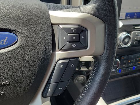Used 2020 Ford F250 Lariat AWD/4WD image 23