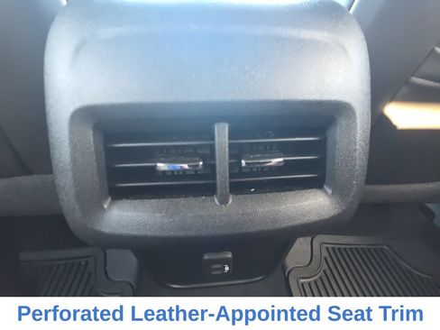 Used 2020 Chevrolet Equinox LT w/ Sport Edition FWD image 19