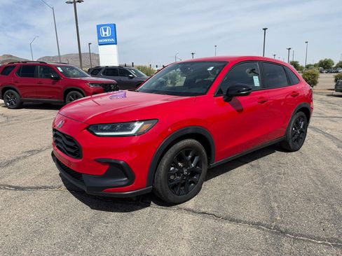 Used 2024 Honda HR-V Sport image 1