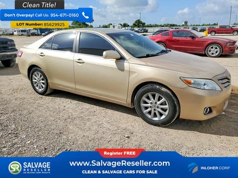 Used 2011 Toyota Camry XLE w/ XLE Extra-Value Pkg #2 FWD image 5