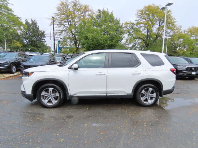 Certified 2025 Honda Pilot EX-L image 3