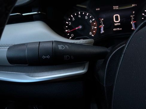 Used 2025 Jeep Compass Limited AWD/4WD image 38