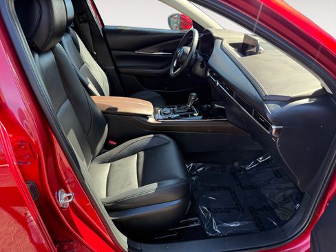 Certified 2025 MAZDA CX-30 AWD 2.5 S w/ Premium Package image 19