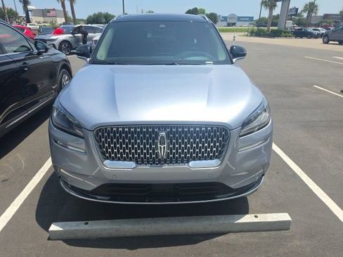 Used 2022 Lincoln Corsair Reserve w/ Equipment Group 201A FWD image 2