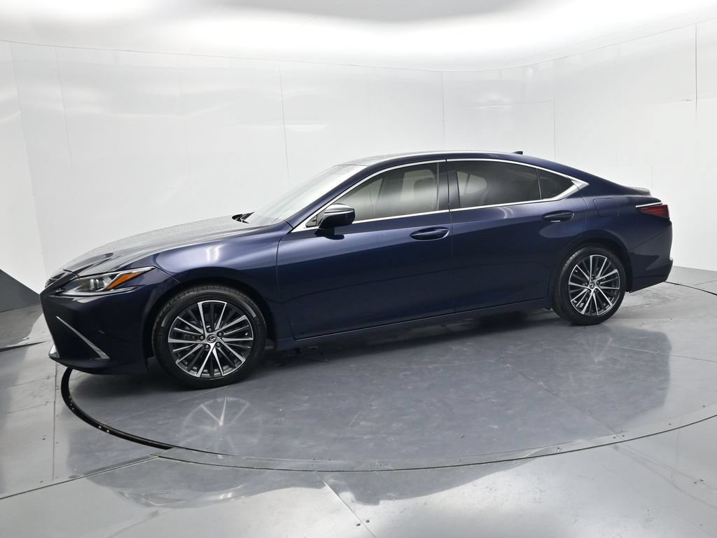 Used 2025 Lexus ES 350 w/ Premium Package FWD image 4