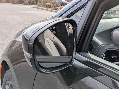 New 2026 Chrysler Pacifica Select w/ S Appearance Package image 7