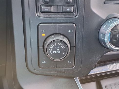 Used 2022 Ford F150 Raptor w/ Equipment Group 801A High image 14