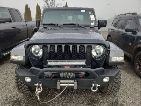 Used 2023 Jeep Gladiator Sport image 5