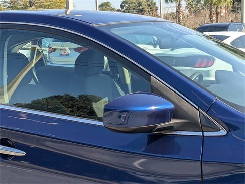 Used 2016 Nissan Sentra S image 13