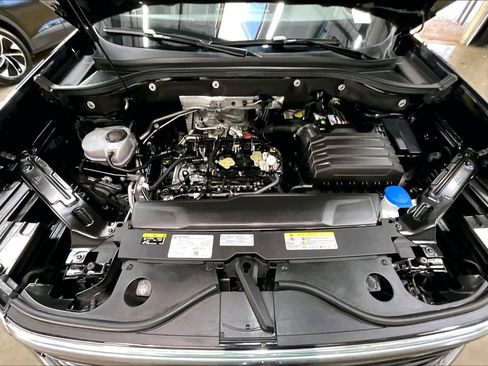 Used 2024 Volkswagen Atlas Cross Sport SE image 13