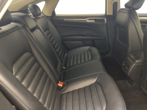 Used 2019 Ford Fusion SEL image 19