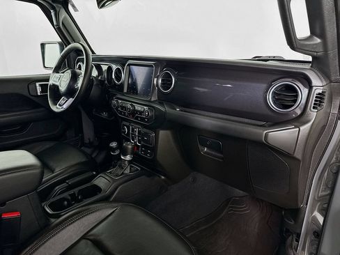 Used 2023 Jeep Wrangler Unlimited Sahara AWD/4WD image 30