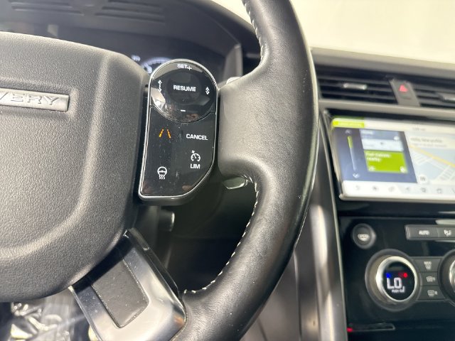 Used 2019 Land Rover Discovery HSE AWD/4WD image 12