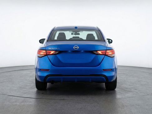 Used 2025 Nissan Sentra SV FWD image 7