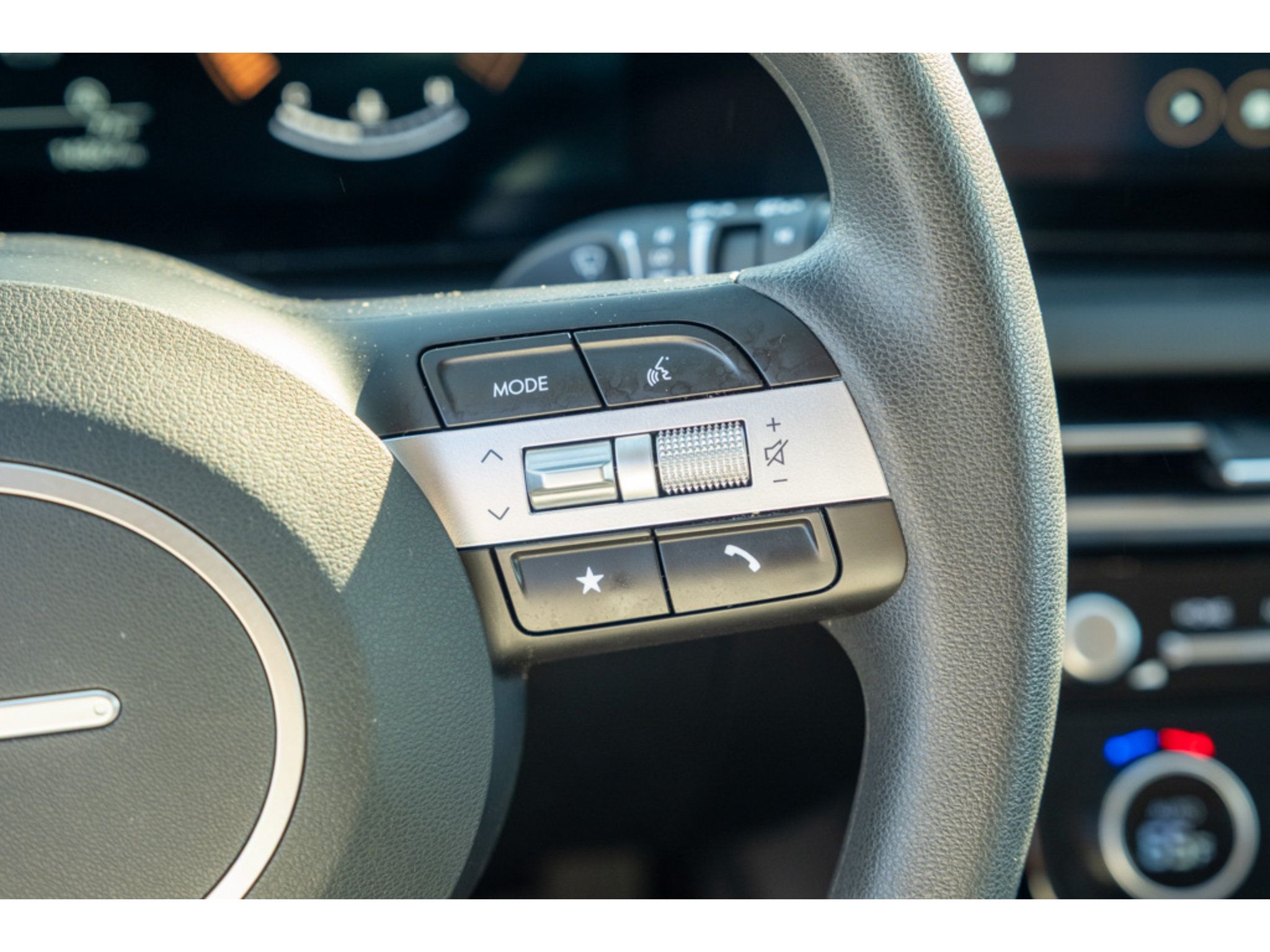 Used 2025 Hyundai Tucson SEL FWD image 19