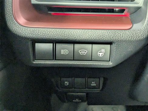 Used 2025 Toyota Prius Plug-In Hybrid FWD image 14
