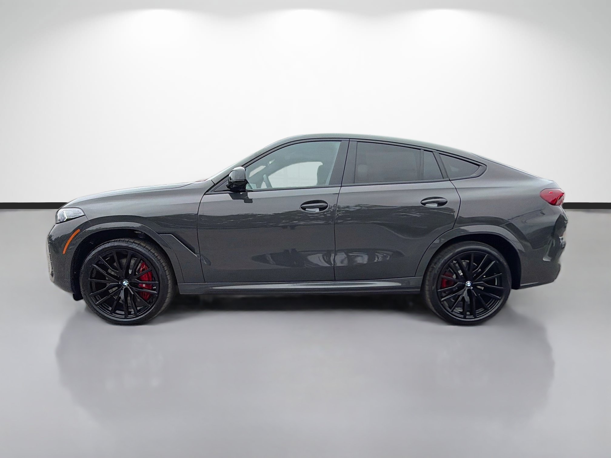 New 2027 BMW X6 M60i AWD/4WD image 6