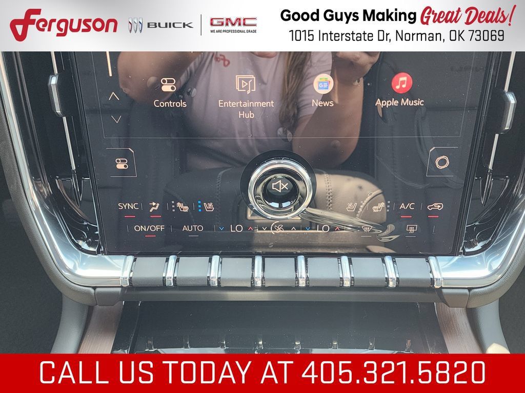 New 2026 GMC Yukon Denali w/ Denali Reserve Package AWD/4WD image 34