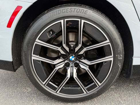 Certified 2026 BMW 750e xDrive AWD/4WD image 17