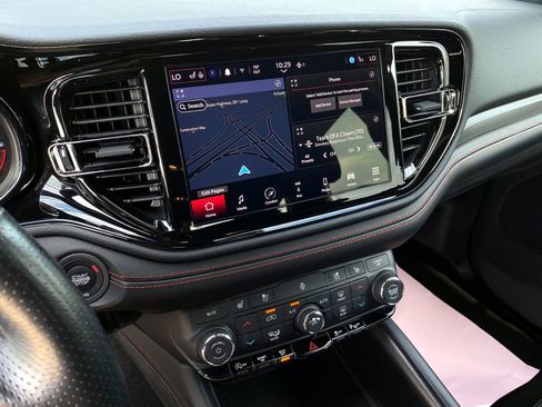 Used 2024 Dodge Durango GT image 14