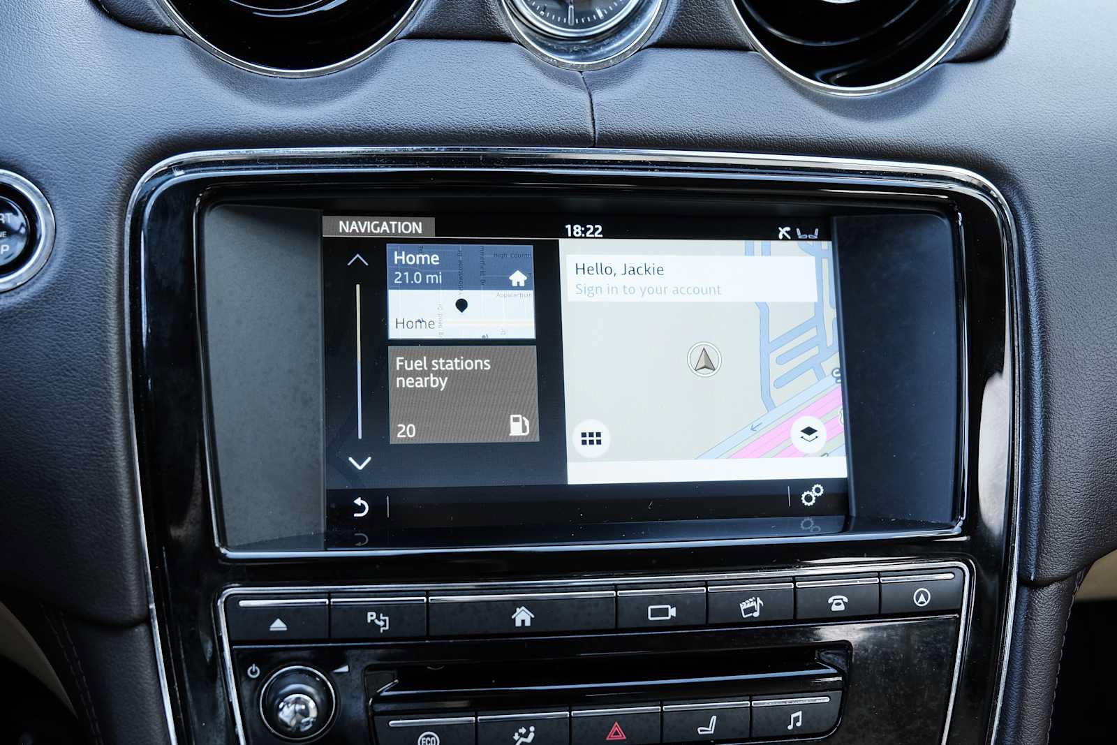 Used 2017 Jaguar XJ R-Sport RWD image 45