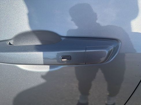 New 2026 Chevrolet Equinox LT AWD/4WD image 32