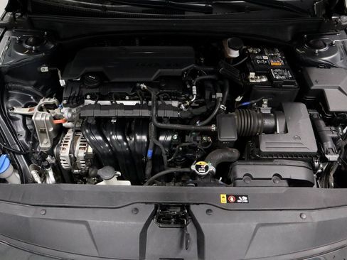 Certified 2023 Hyundai Elantra SEL image 16