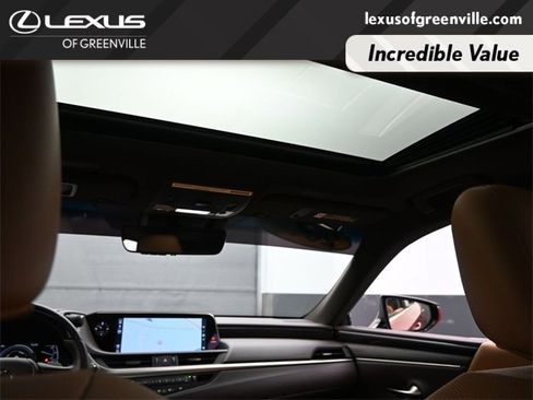Used 2019 Lexus ES 300h image 25
