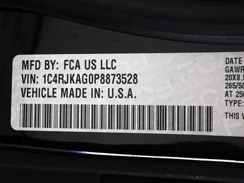 Used 2023 Jeep Grand Cherokee L Laredo AWD/4WD image 34