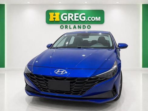 Used 2022 Hyundai Elantra SEL w/ Convenience + Premium Package FWD image 7