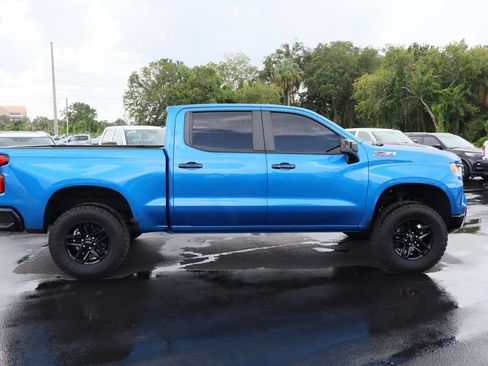 Used 2024 Chevrolet Silverado 1500 LT Trail Boss w/ Convenience Package II AWD/4WD image 11
