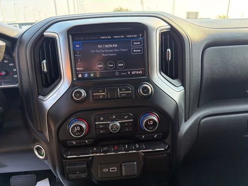 Used 2021 Chevrolet Silverado 1500 RST AWD/4WD image 30