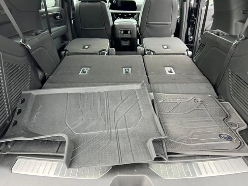 Certified 2025 Chevrolet Tahoe Z71 w/ Comfort Package image 20