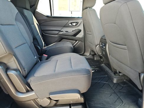 Used 2022 Chevrolet Traverse LT AWD/4WD image 28