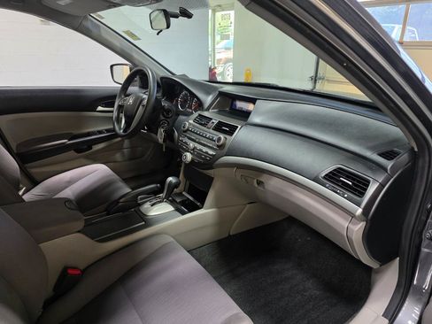 Used 2011 Honda Accord LX-P image 25