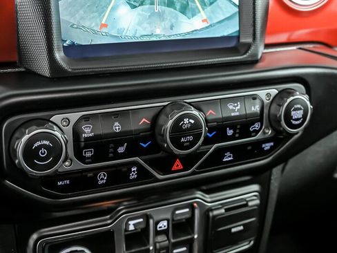 Used 2021 Jeep Wrangler Unlimited Rubicon AWD/4WD image 29
