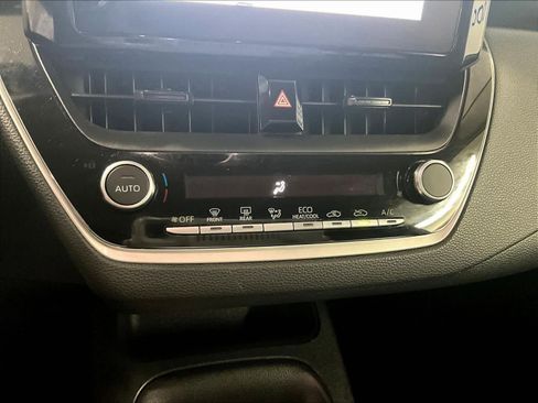 Used 2023 Toyota Corolla LE image 25