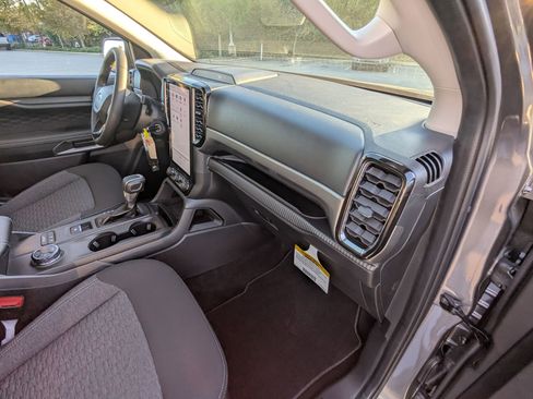 New 2025 Ford Ranger XLT w/ Equipment Group 301A High image 41