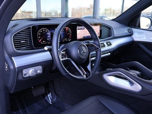 Used 2024 Mercedes-Benz GLE 450e 4MATIC image 12