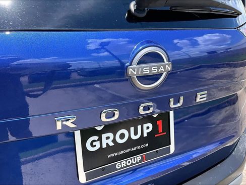 Used 2022 Nissan Rogue S FWD image 29