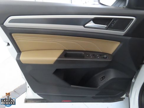 Used 2023 Volkswagen Atlas Cross Sport SE FWD image 10