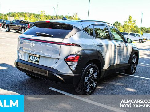 Used 2025 Hyundai Kona SEL FWD image 5