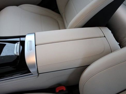 New 2025 Mercedes-Benz C 300 4MATIC Sedan image 29