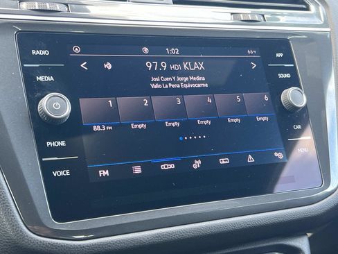 Certified 2023 Volkswagen Tiguan SE R-Line image 12