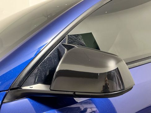 Used 2022 Tesla Model Y Long Range AWD/4WD image 11