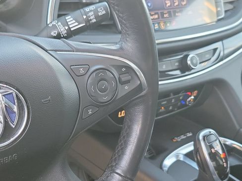 Used 2021 Buick Enclave Avenir w/ Avenir Technology Package AWD/4WD image 20