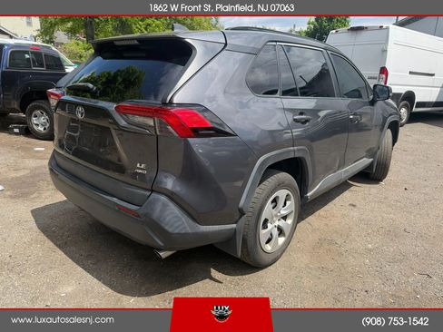 Used 2019 Toyota RAV4 LE w/ All Weather Liner Package AWD/4WD image 4